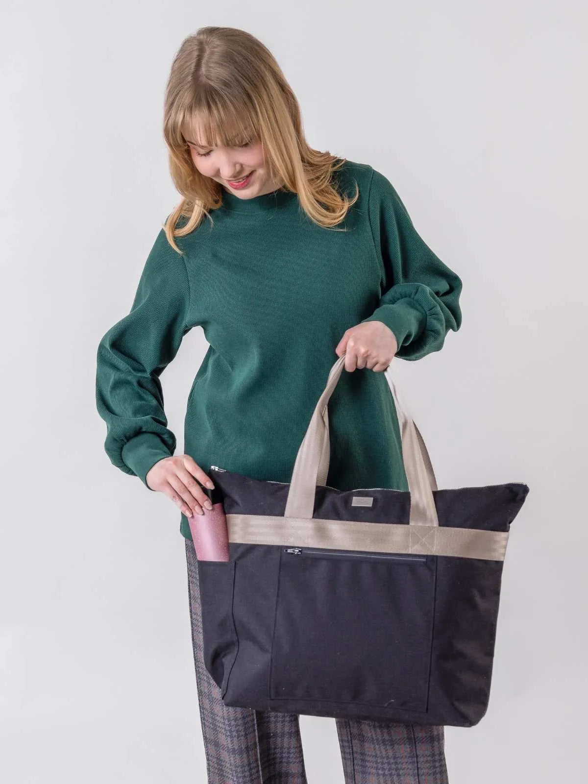 REISSU weekend bag, black-beige