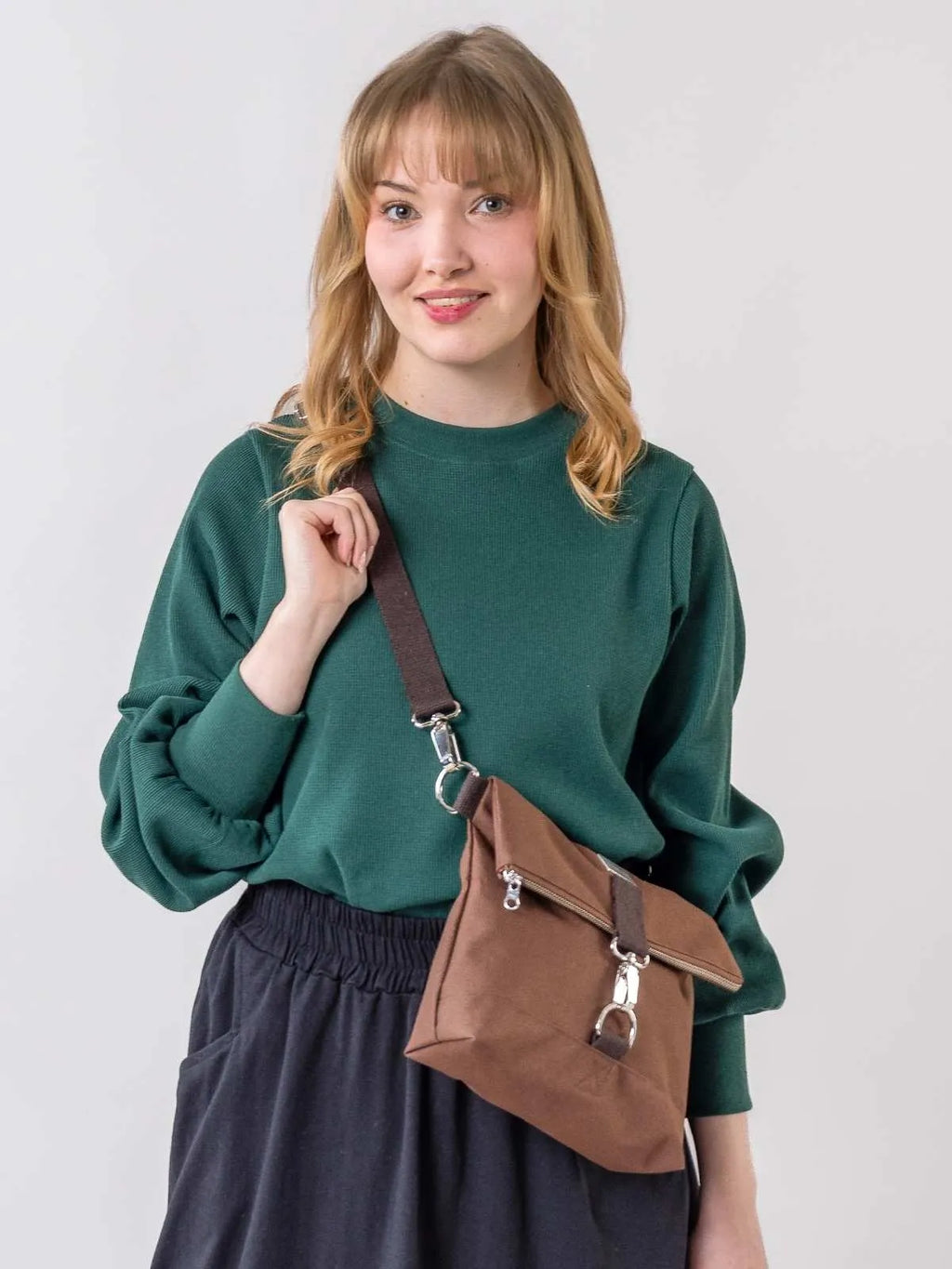 TUISKU TECH bag, brown