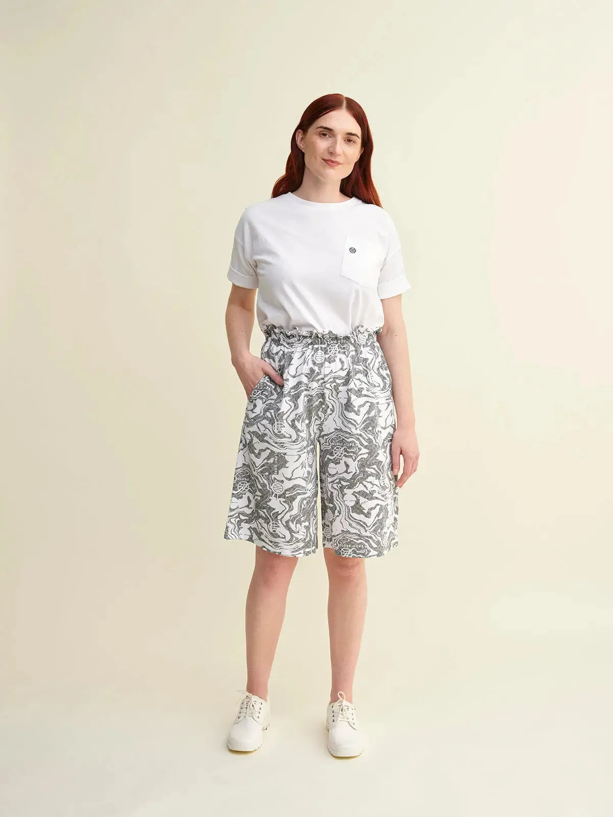LIETUKKA shorts, black and white print