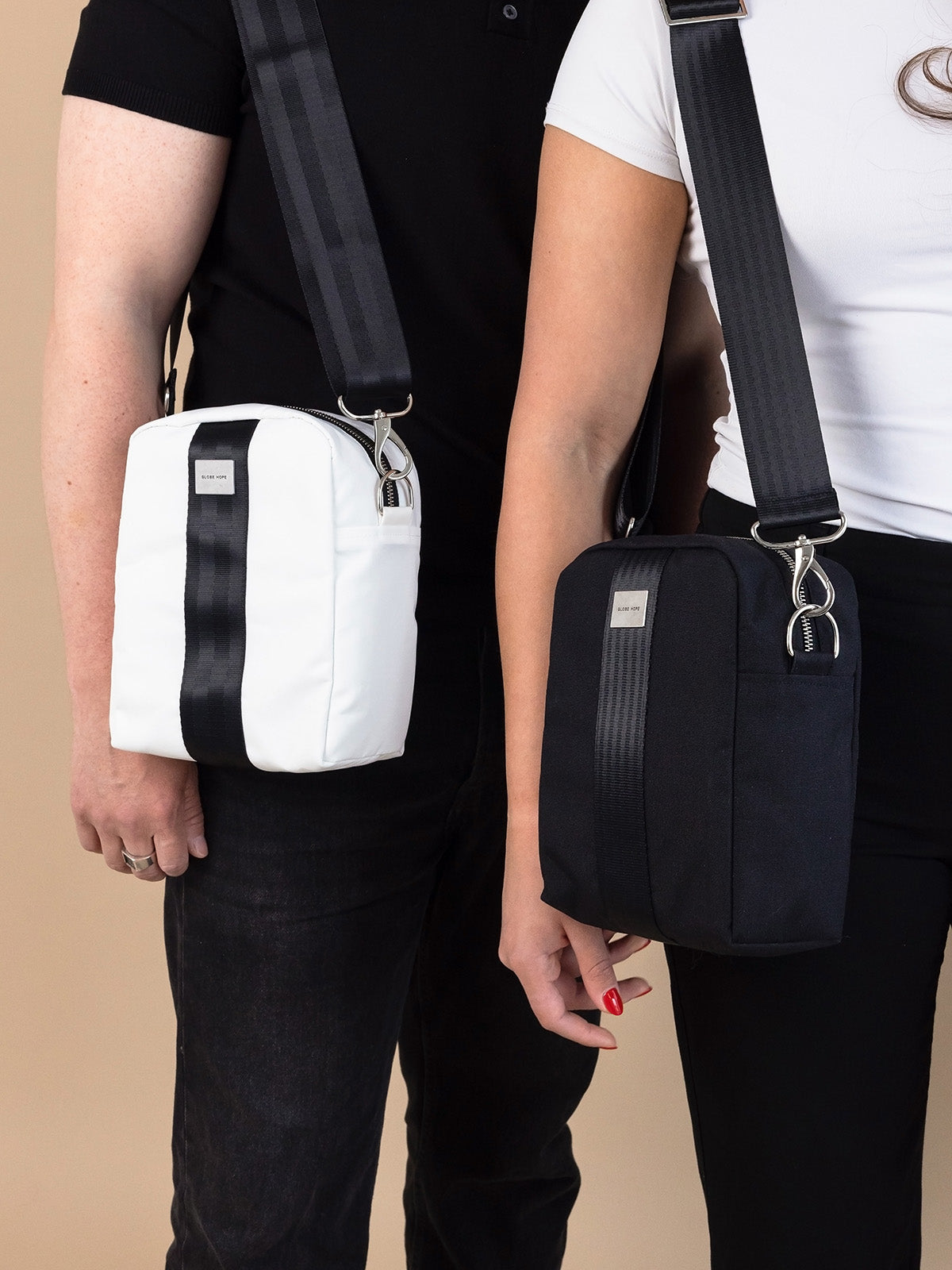SOLEIL TECH shoulder bag, black