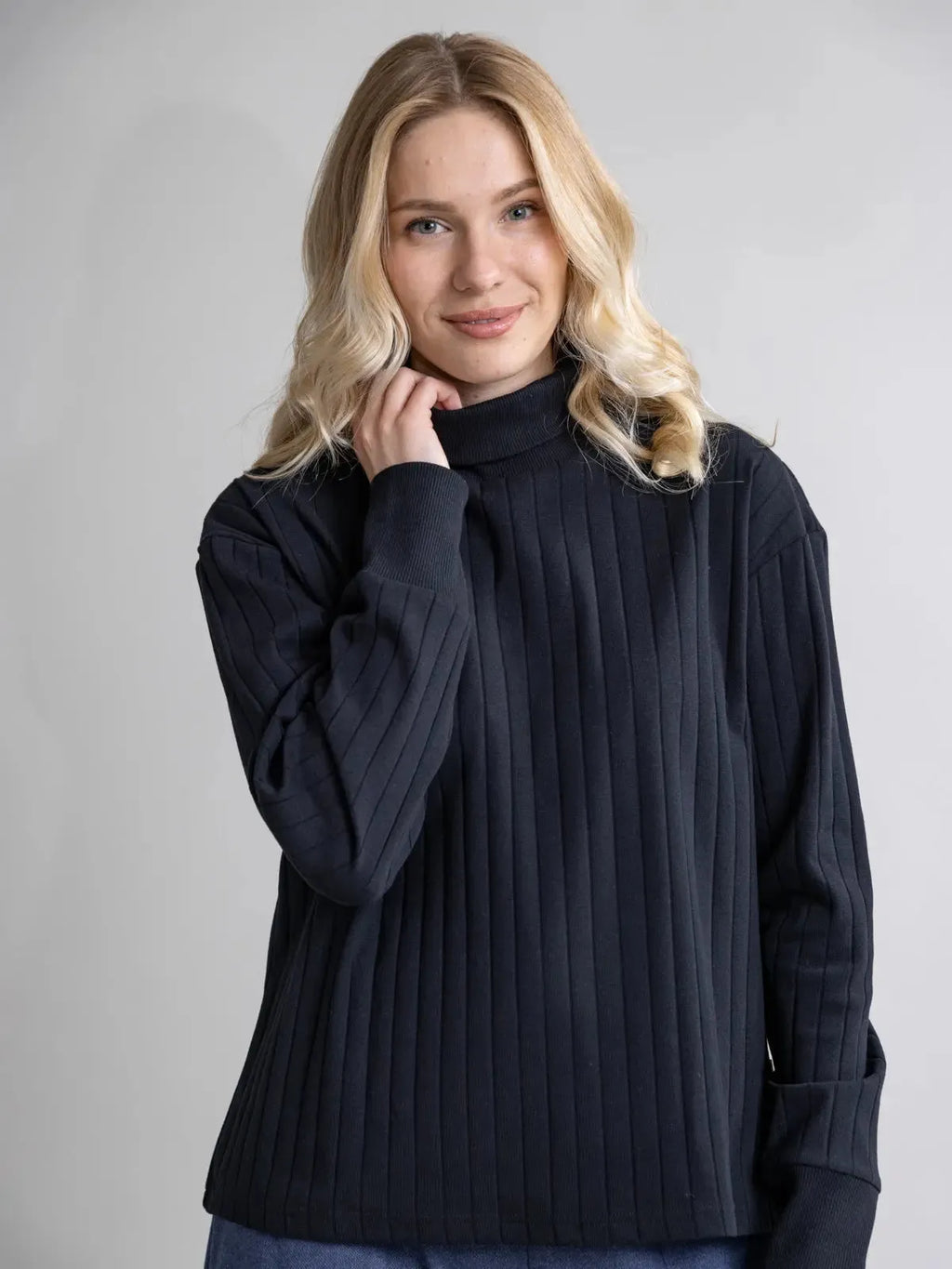 AALIS ribbon shirt, black