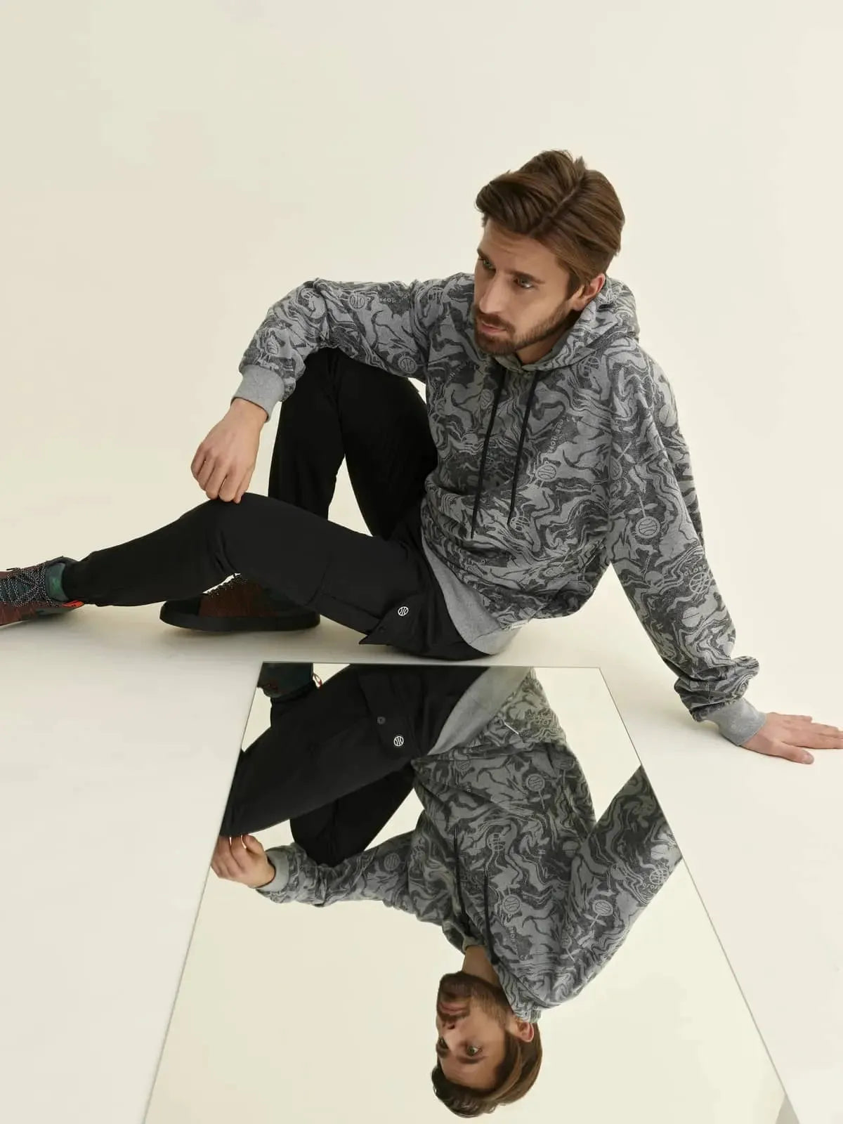 AKVAMARINI hoodie, grey print