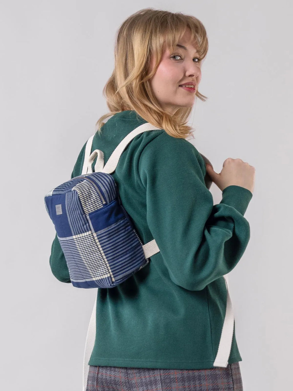 TAIGA Small backpack - blue quilted fabric